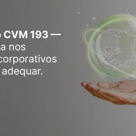 Mão segurando holograma do globo terrestre digital representando a integração de dados ESG e conformidade com a Resolução CVM 193.